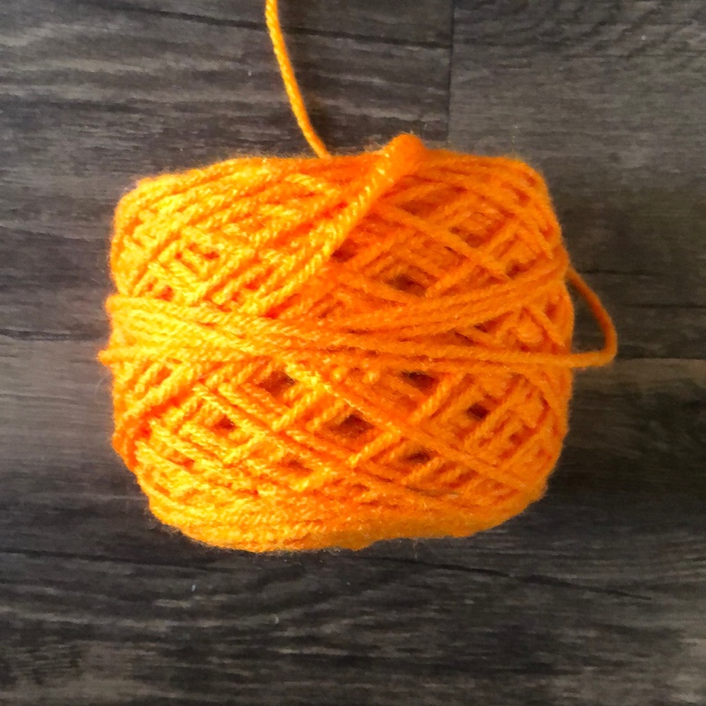 4-Pack Bundle of Yarn - Picture 4 of 7
